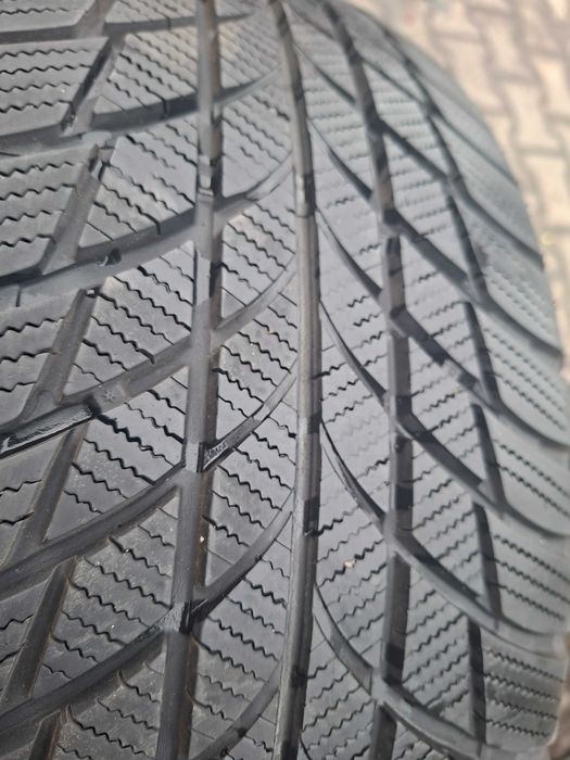 Opony zimowe 225/50/18 Bridgestone Blizzak Lm001