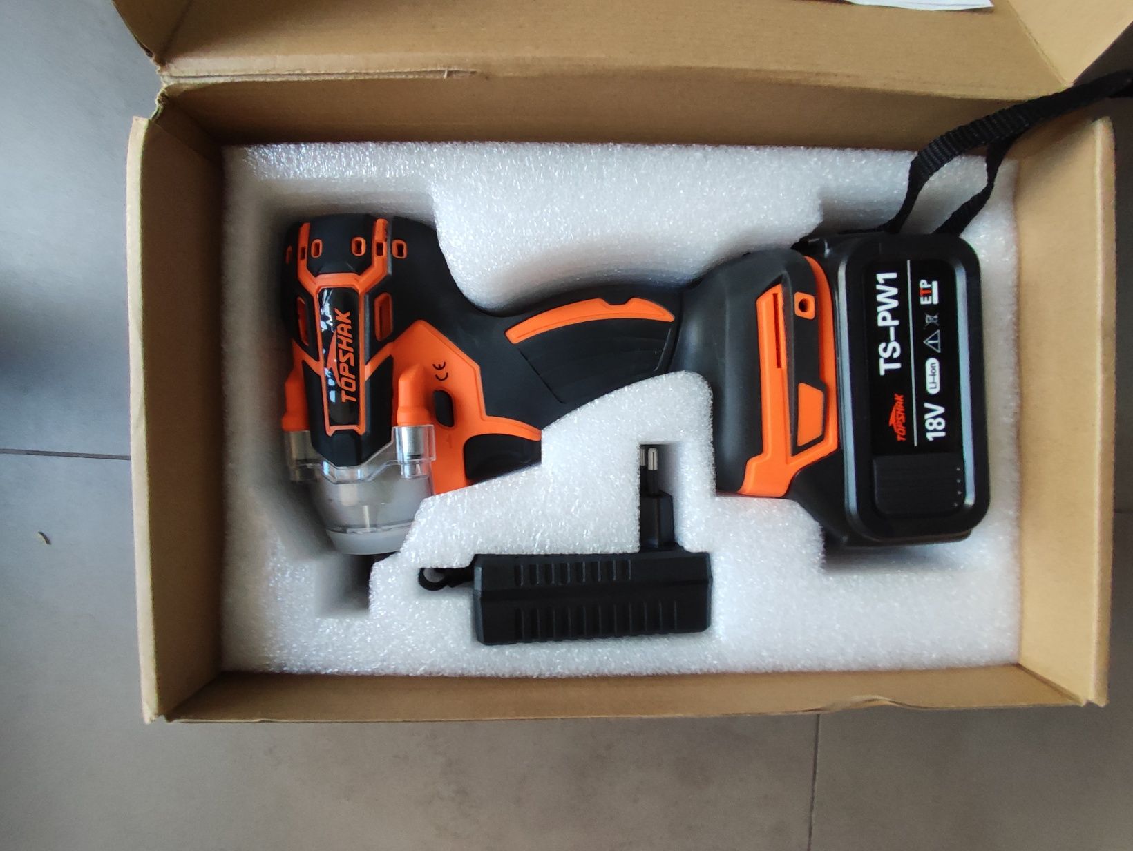 Chave de impacto sem fio TS-PW1 TOPSHAK 380N.m Aparafusadora