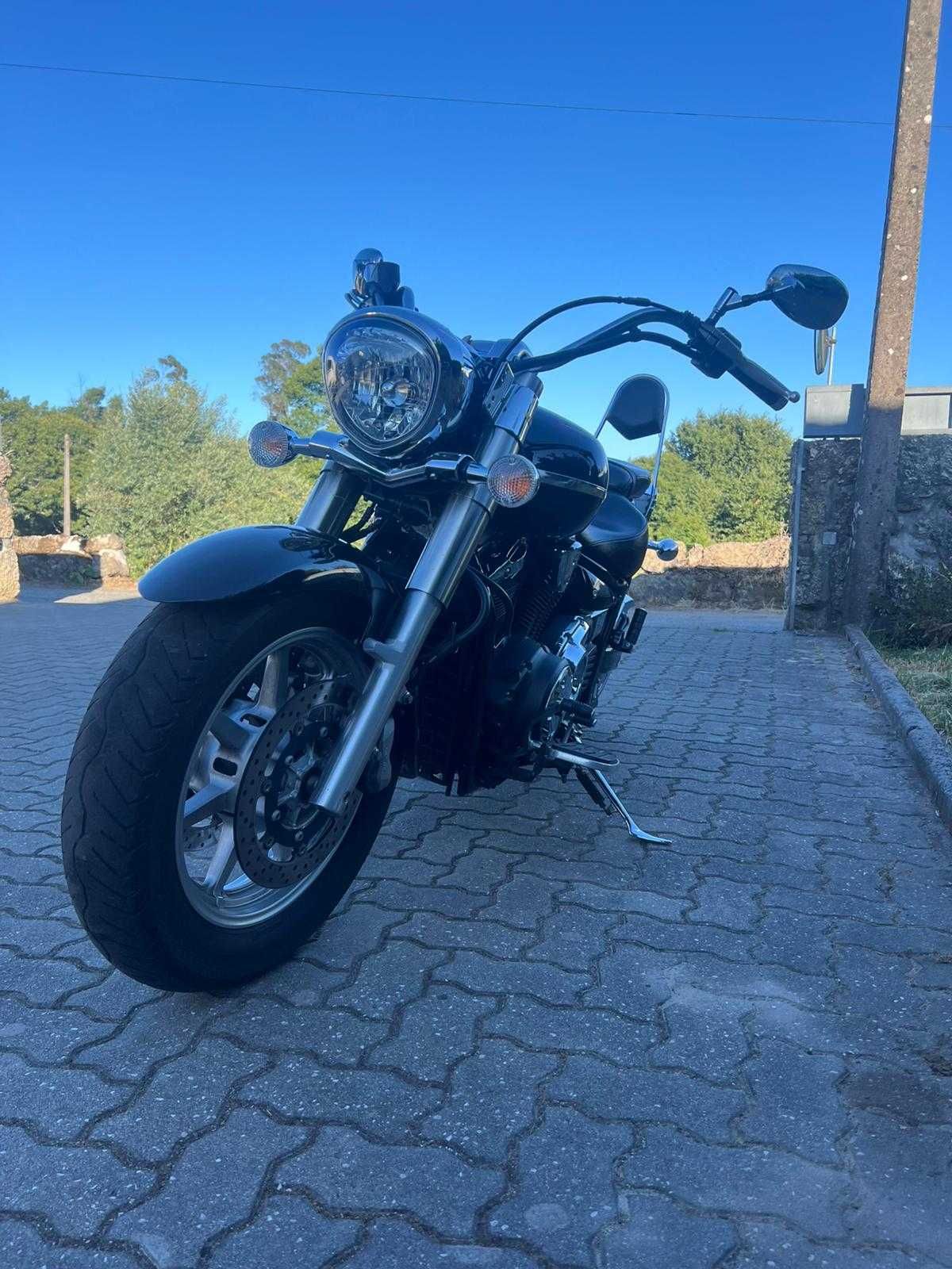 Yamaha XVS 1300 Como Nova