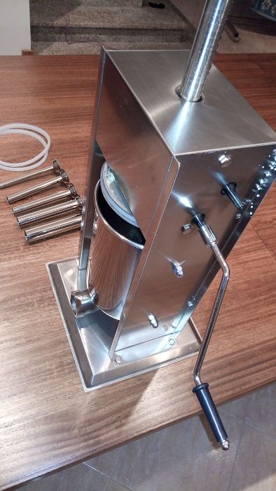 Máquina para enchidos 10 litros em inox