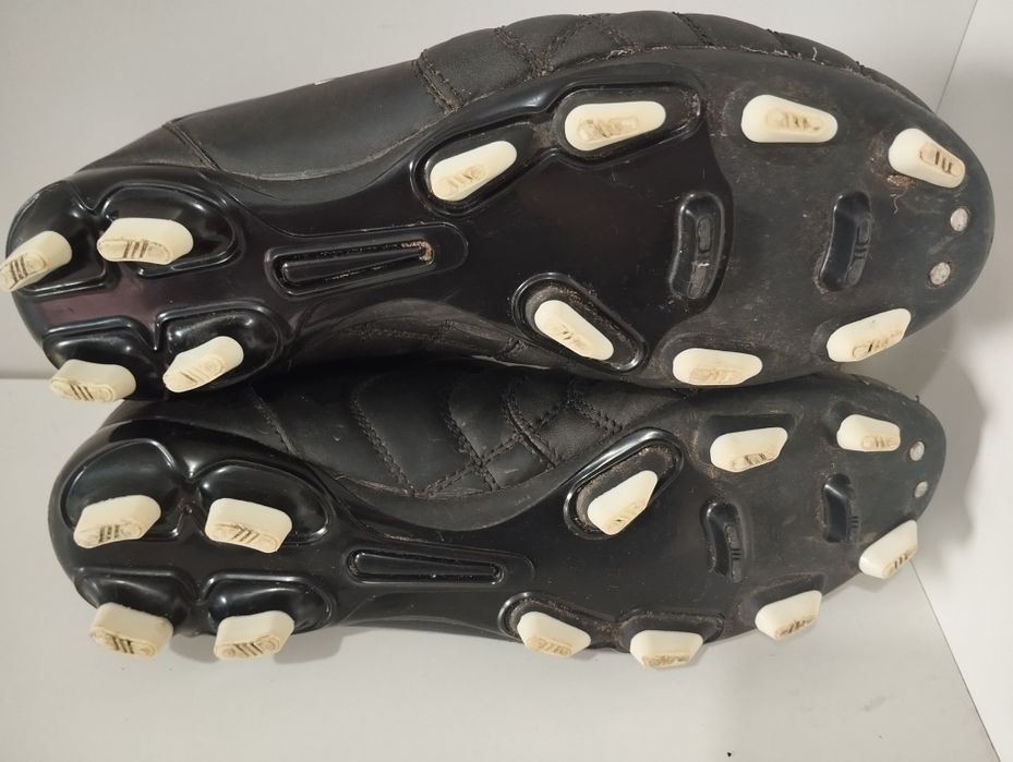 Buty piłkarskie Fila 42 buty sportowe korki skórzane