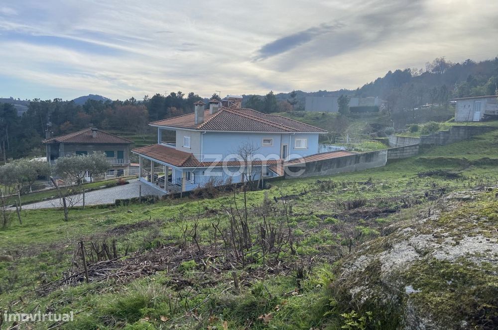 Terreno em Mondrões, Vila Real