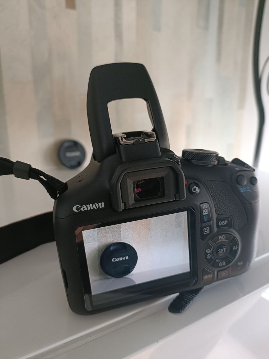 Vendo Canon 2000D