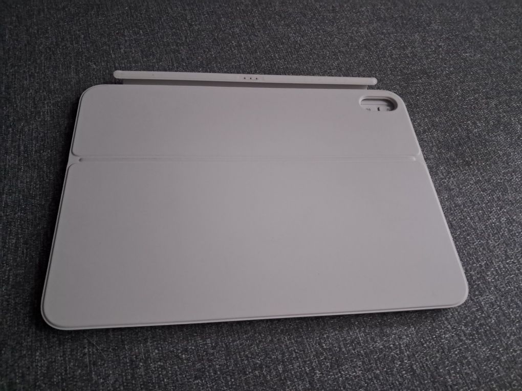 Etui z klawiaturą do iPad 10