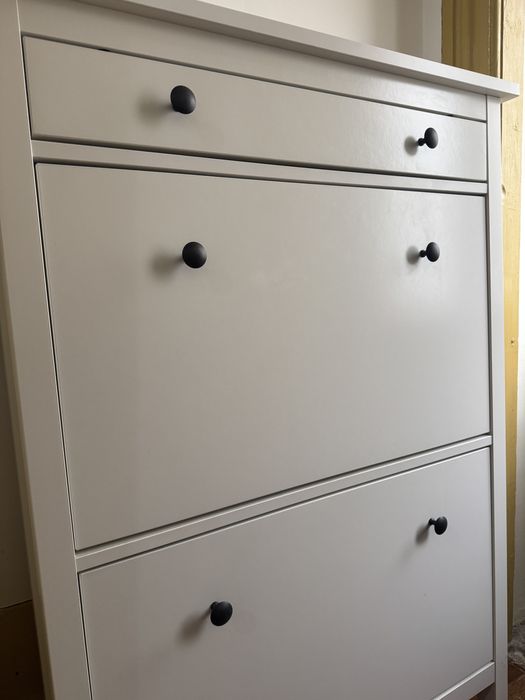 Sapateira IKEA modelo HEMNES