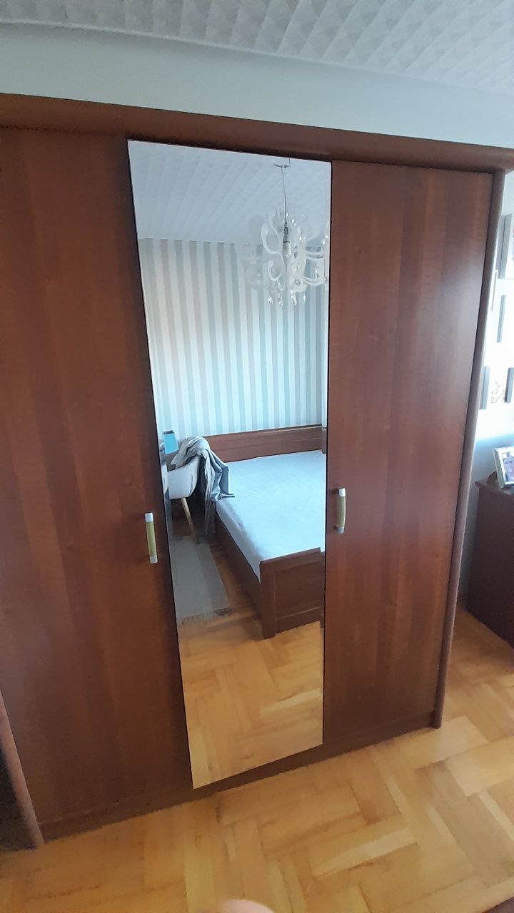 Zestaw mebli do sypialni