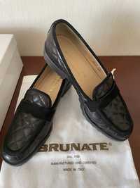 Продам женские туфли черного цвета из натуральной кожи . Италия