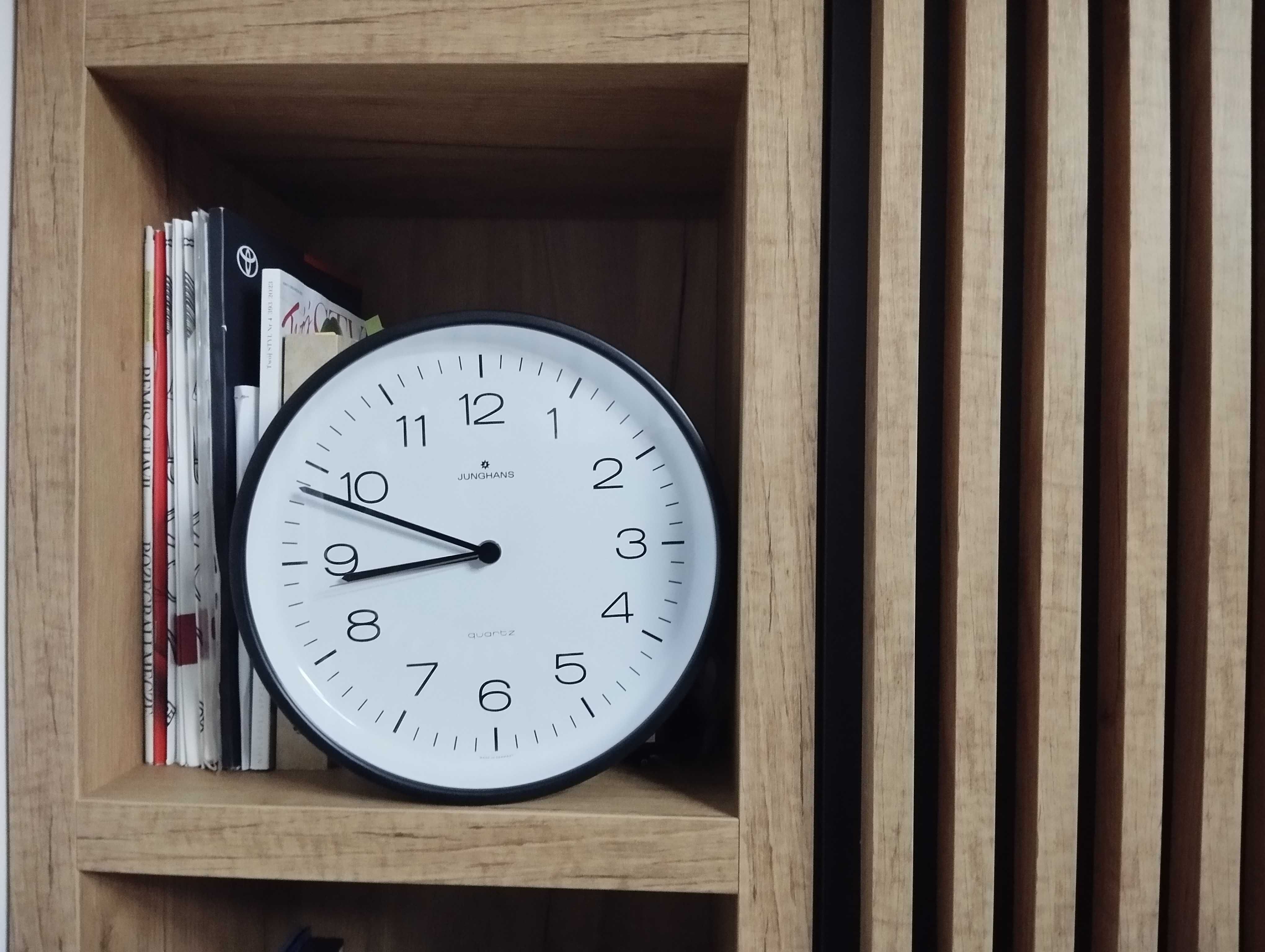 Zegar ścienny Junghans Max Bill Design Bauhaus