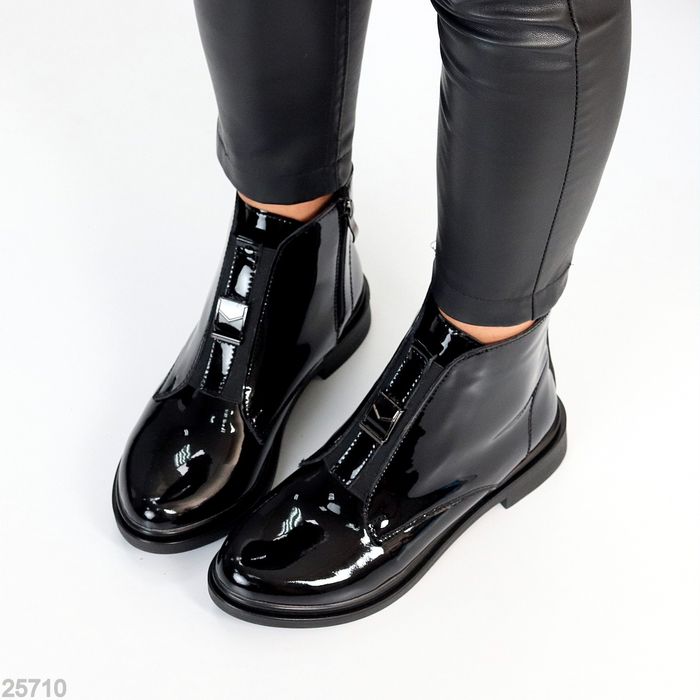 Жіночі черевики ботинки лакові зима