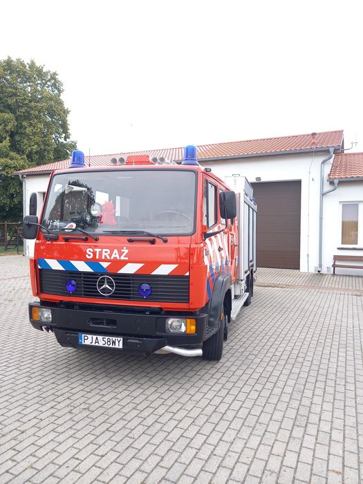 Mercedes-Benz 1114 GBA 2/16 wóz strażacki