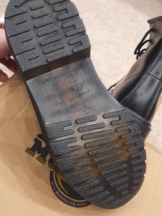 Продам ботинки  женские