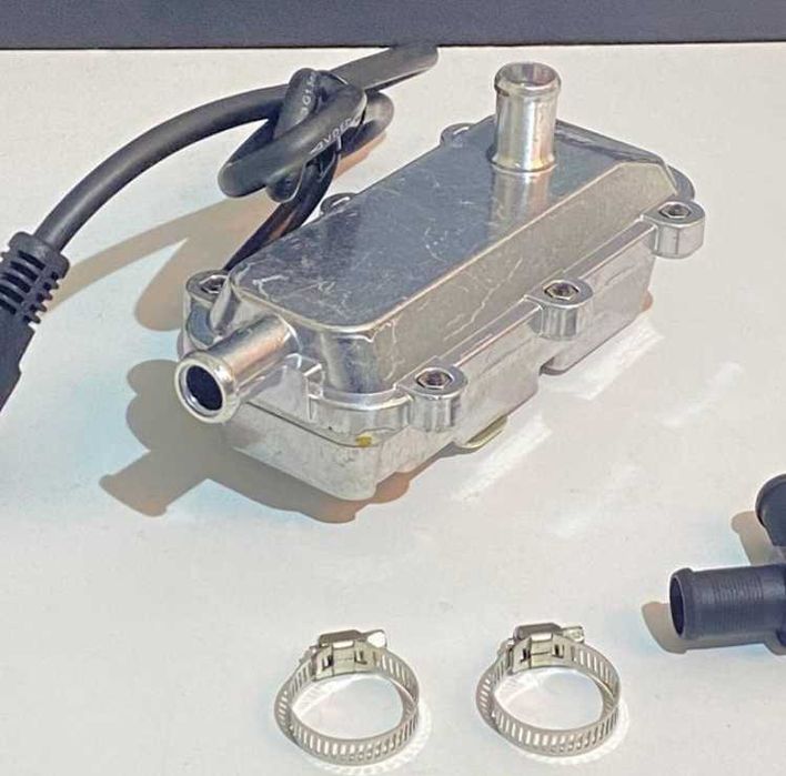 Підігрівач автомобільний для двигуна передпусковий 2000 вт elegant