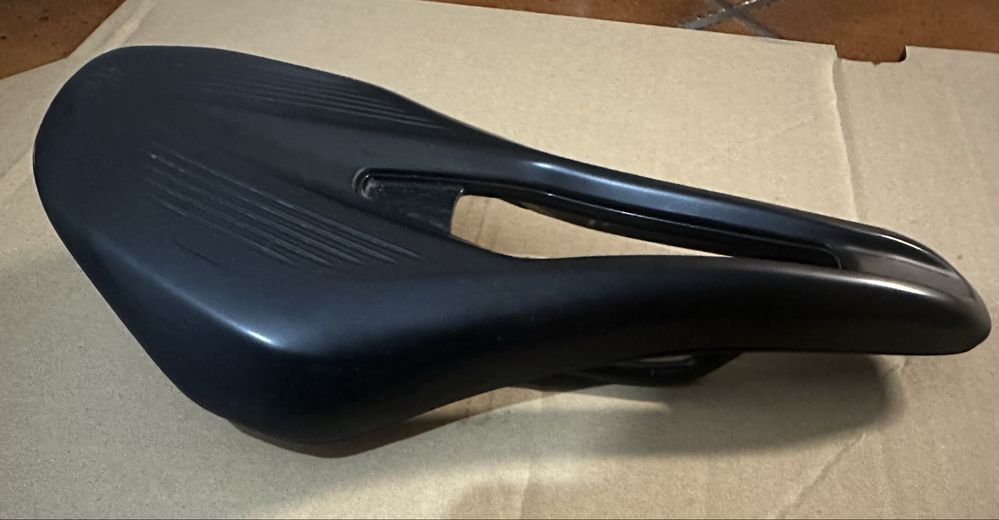 Selim Fizik Argo Vento R3 140mm