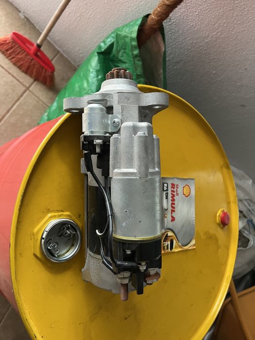 Motor de arranque camião volvo fh