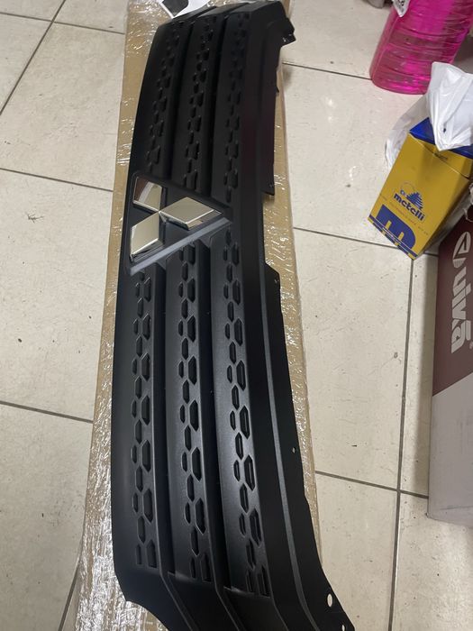 Решетка радиатор Mitsubishi Eclipse Cross 2021-