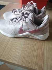 Buty sportowe damskie Nike