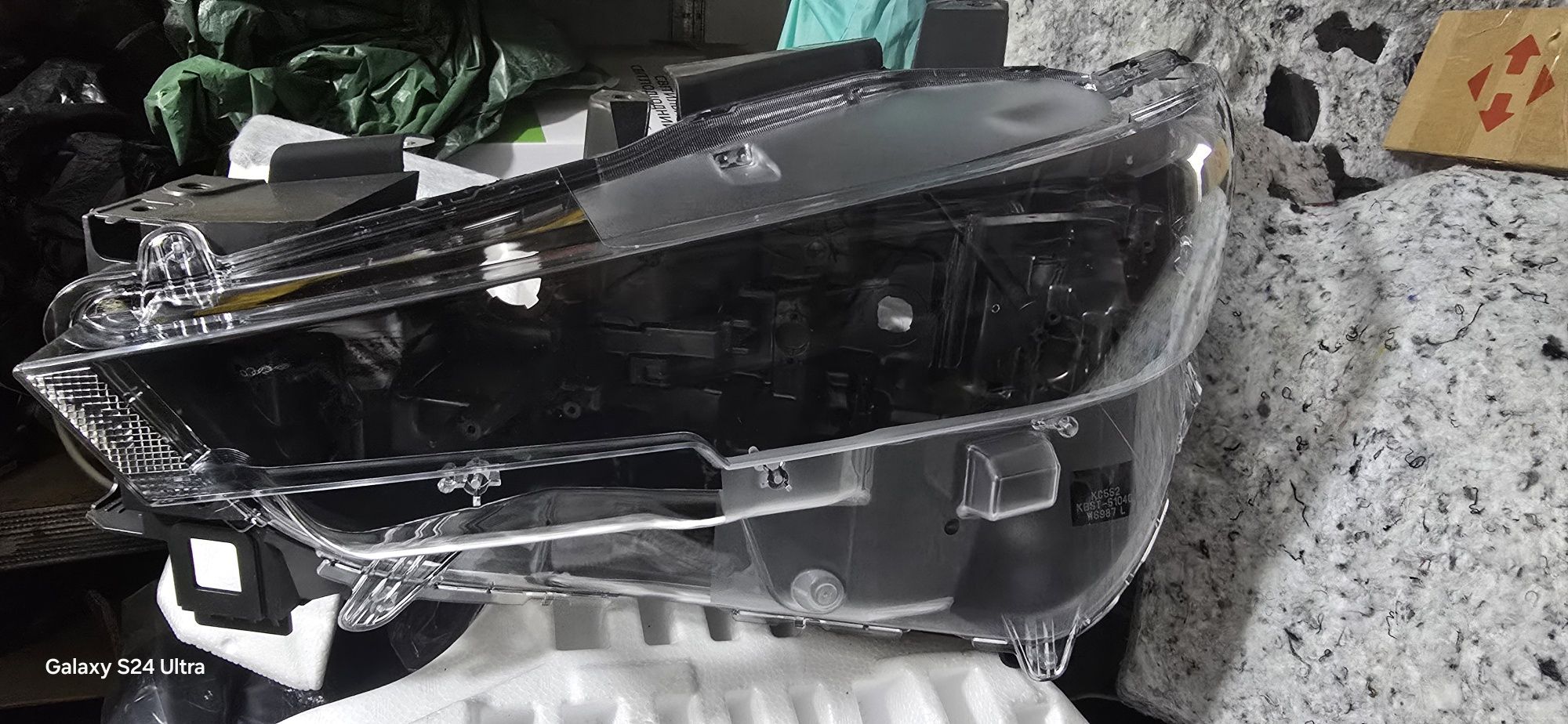 Стекло, корпус фары mazda cx5 2022-