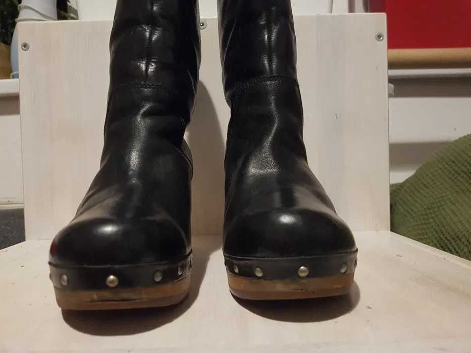 Kozaki buty zimowe UGG Australia, skóra i wełniany kożuszek
