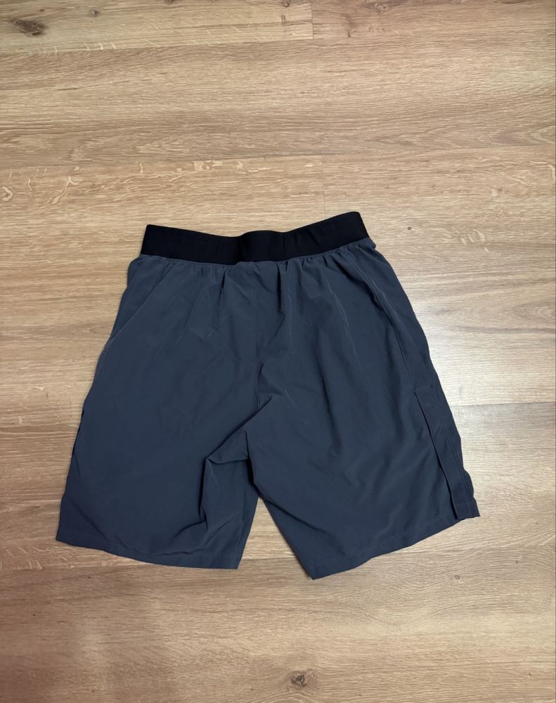 Шорти унісекс under armour