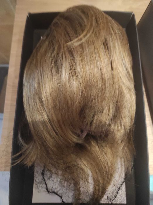 Peruka syntetyczna blond REVLON Wigs