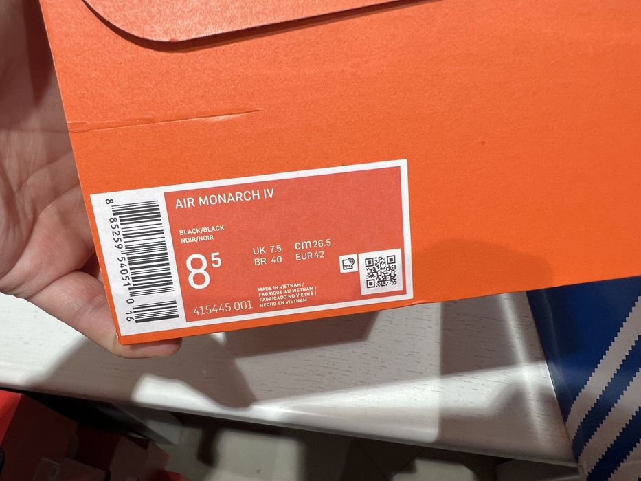 Кросівки Nike Air Monarch Iv 415445-001