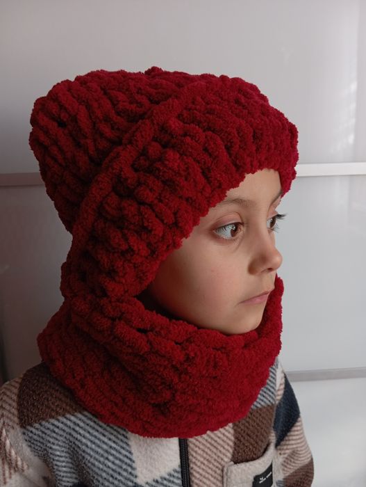 Шапка і хомут в'язаний з Alize puffy