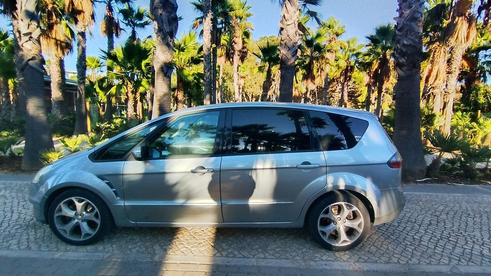 Ford SMAX 07 Lugares