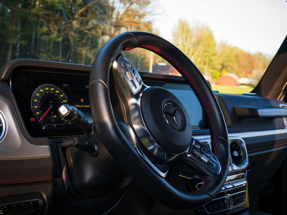 Luksusowe auta do ślubu: Porsche Cayenne, Mercedes Klasy G