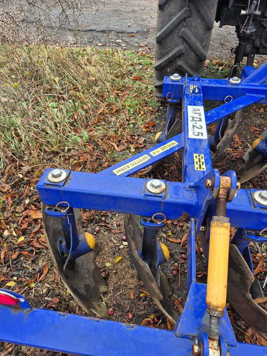 Дискова борона АГД 2.5 є причіпний пристрій