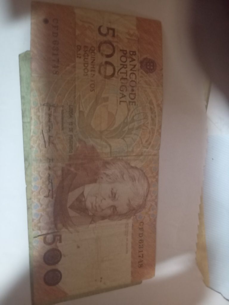 Foto preto e branco notas raras