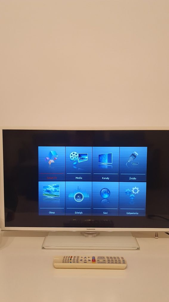 Telewizor LED Thomson biały 32" Smart TV