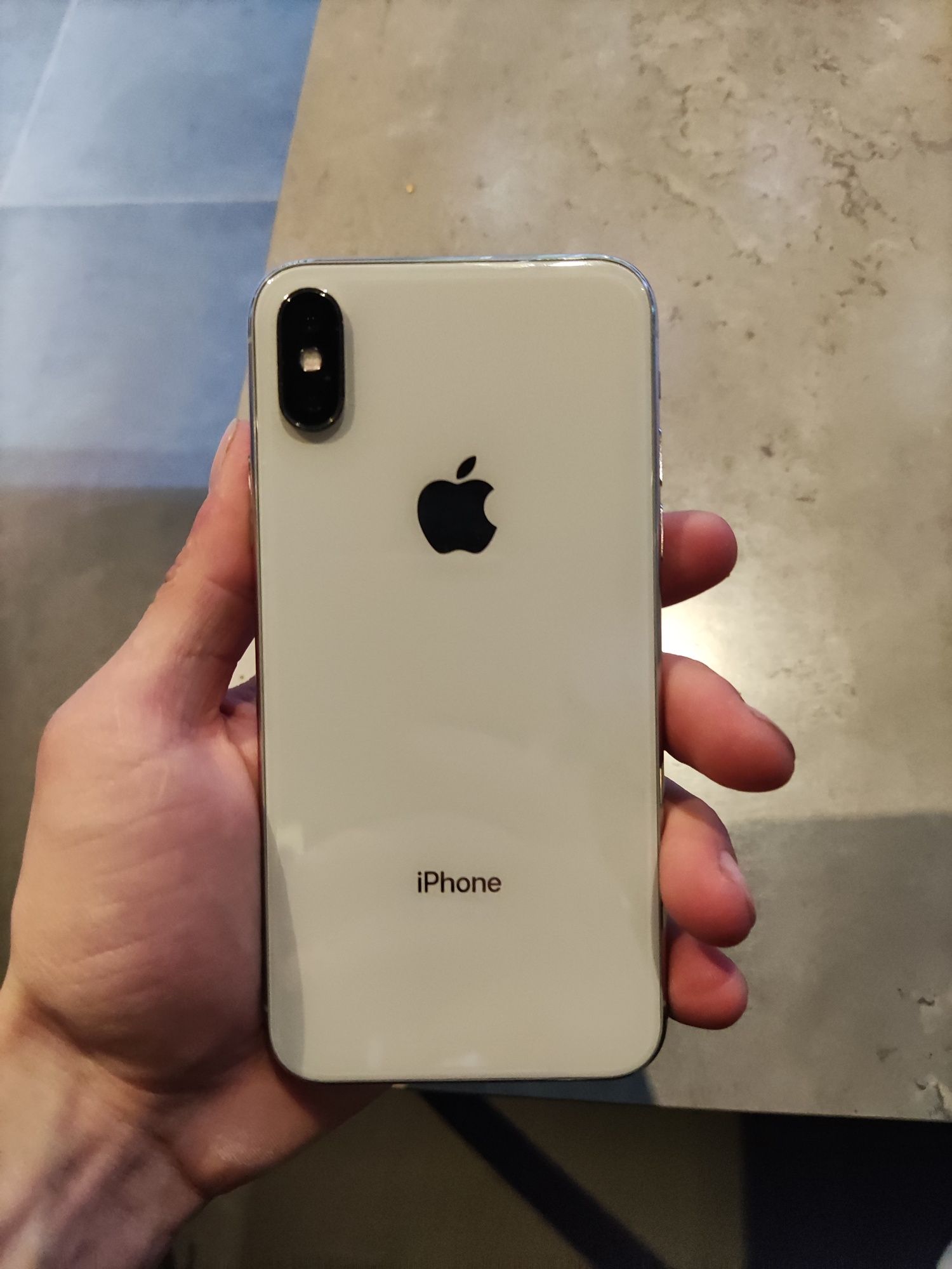 Продам iphone 10