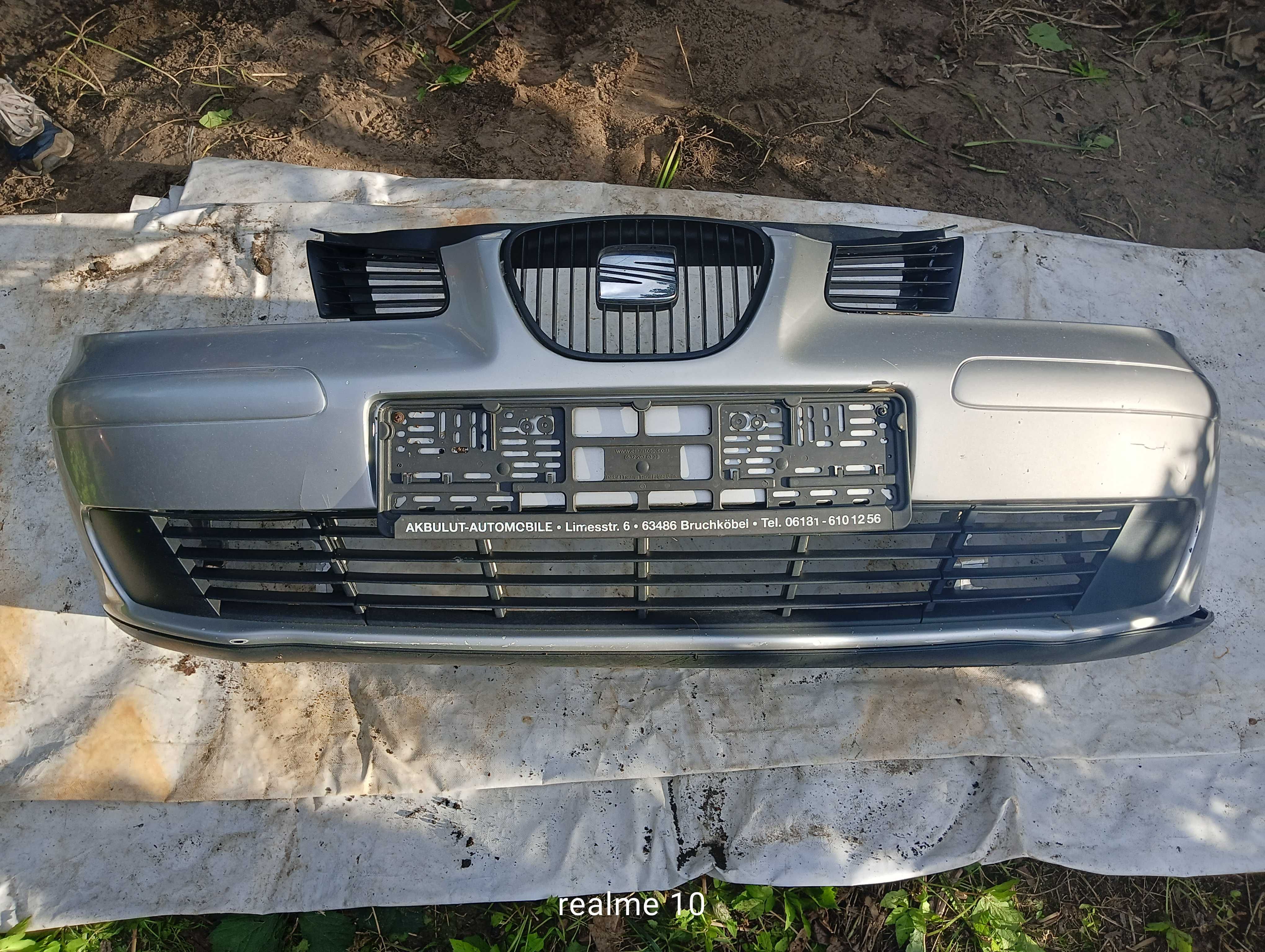 Zderzak przód Seat Ibiza III 6L srebrny