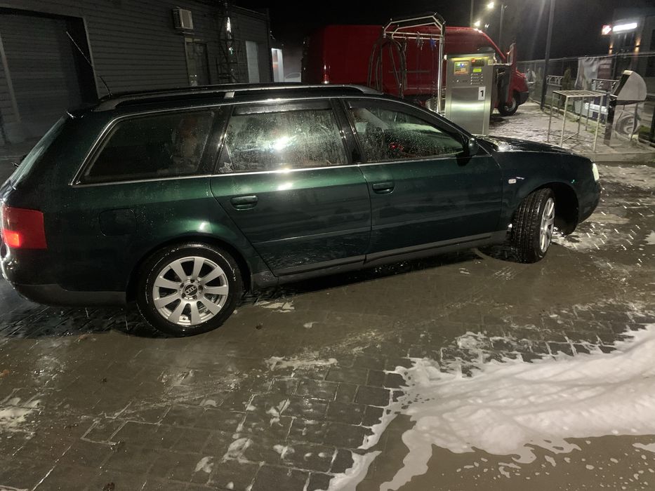 Ауді а6с5 2.5 АКПП хороше авто