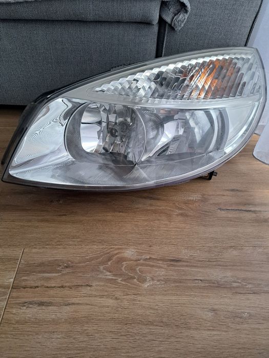 Lampa przód lewa Renault Scenic 2
