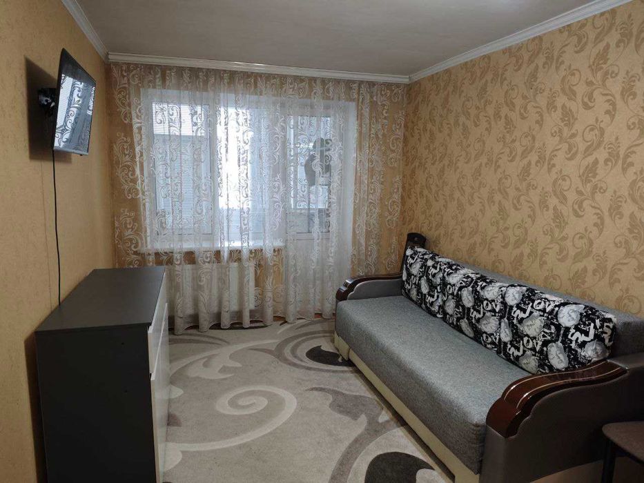 Продаж 1-кімнатної квартири на Озерній  ЖК "Рауш"