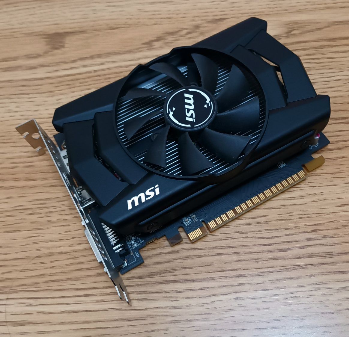 Placa gráfica MSI AMD Radeon R7 370 OC 2 Gb DDR5