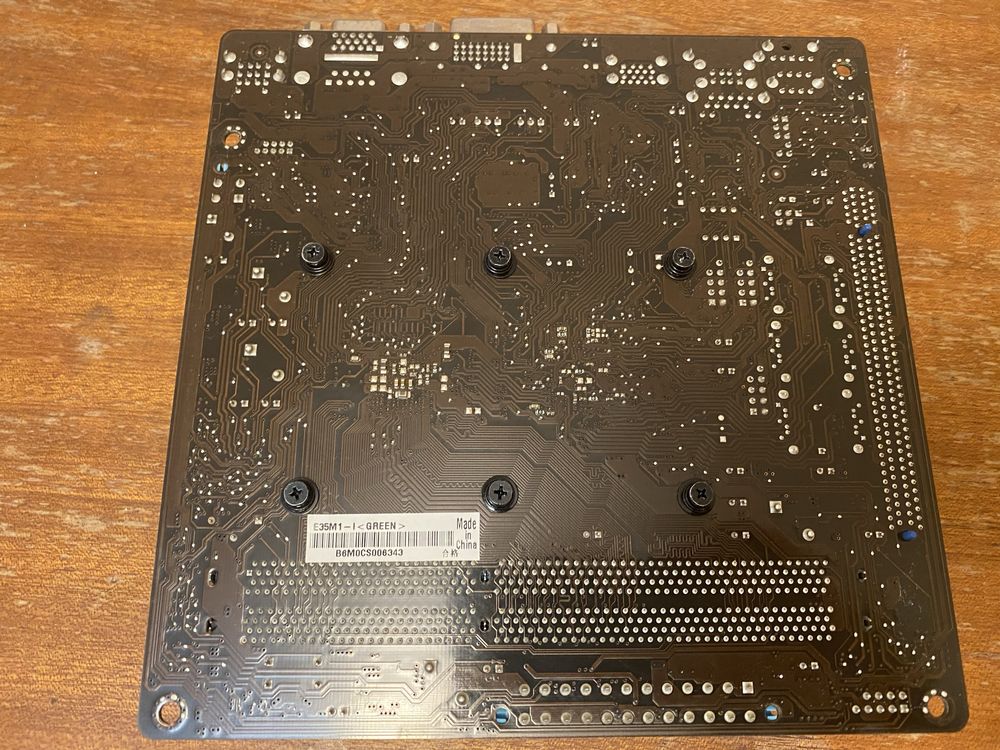 Материнська плата Asus E35M1-I Mini ITX