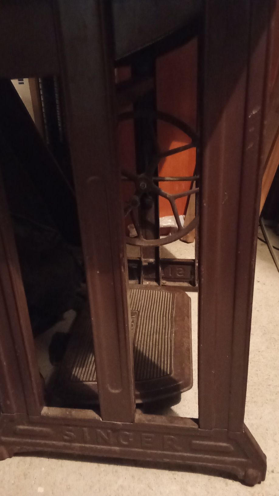 Mesa mt antiga para máquina costura