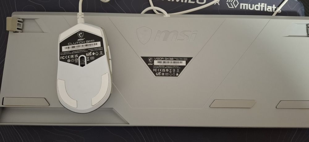 Ігрова клавіатура MSI Vigor GK30 White та Миша ігрова MSI Clutch GM11