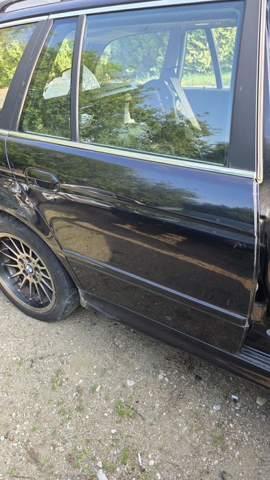 Dzwi Prawy Tył Bmw e39 2002r Lift Touring Carbonschwarz Met