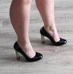 Czarne buty na wysokim obcasie