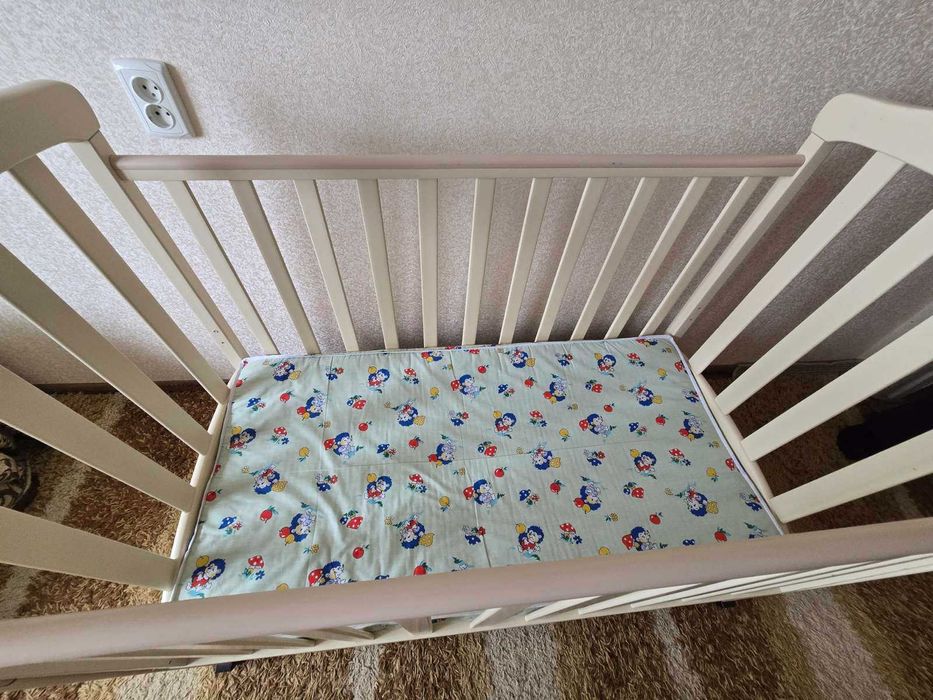 Дитяче ліжечко "Соня"