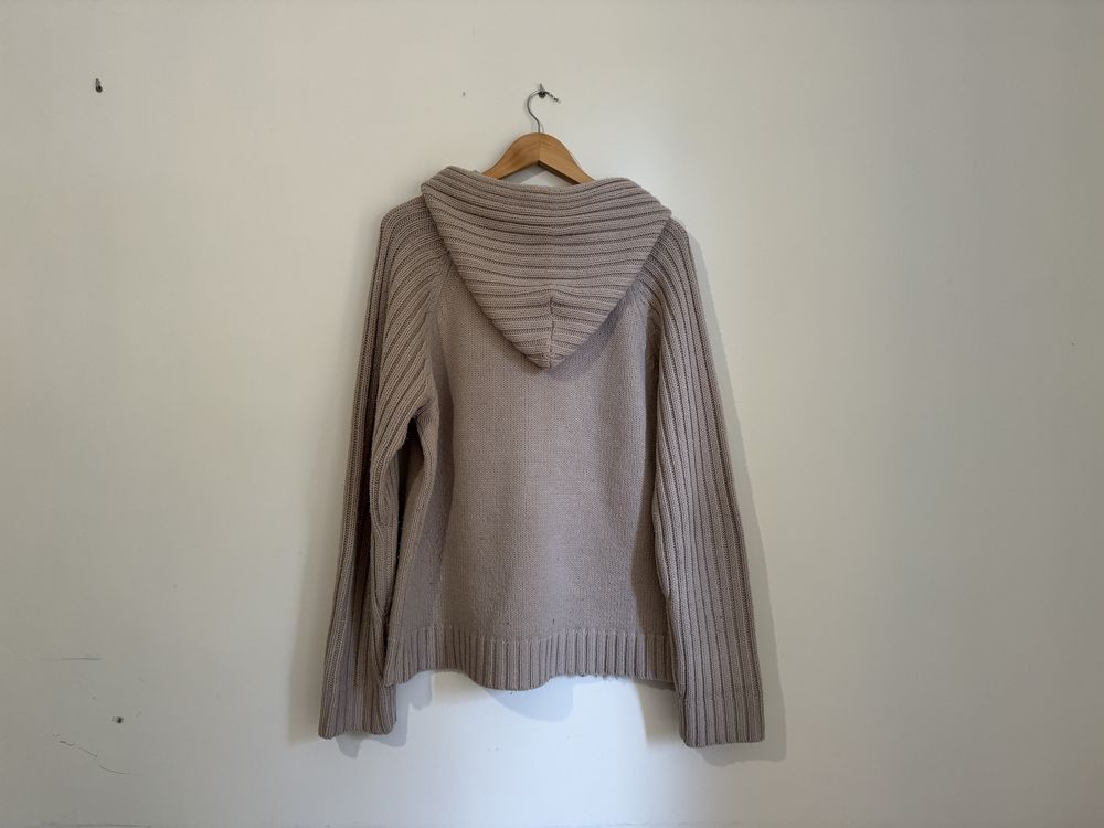 Sweter męski z kapturem
