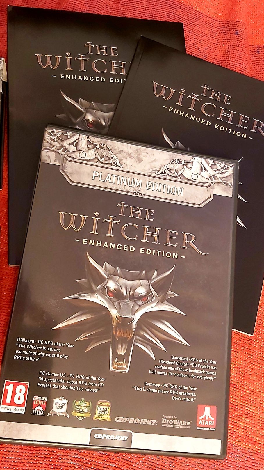 The Witcher - Jogo PC - Enhanced Edition
Jogo e manuais: Game Guide e