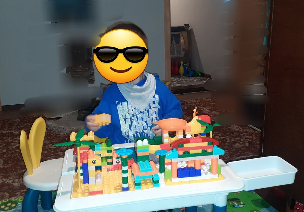 Дитячий ігровий багатофункціональний лего столик