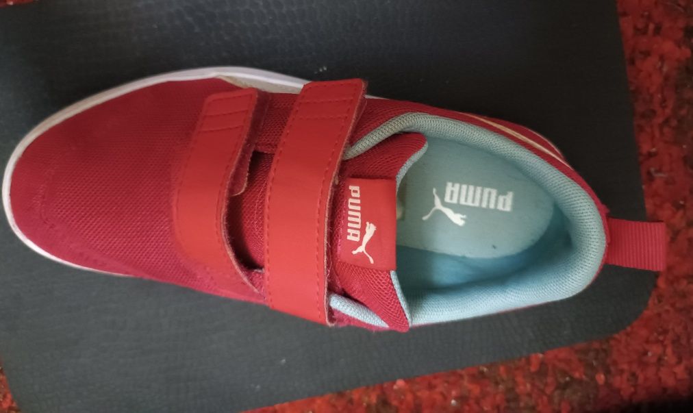 Лёгкие и красивые кроссовки PUMA, 21 см по стельке,34 размер