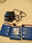 Ładowarka JST-SM 4.8V 250mh plus 3 akumulatorki 4.8V 700mAh