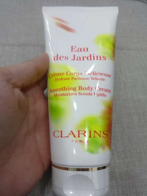 Creme para corpo Clarins Paris Eau des Jardins 200 ML - novo