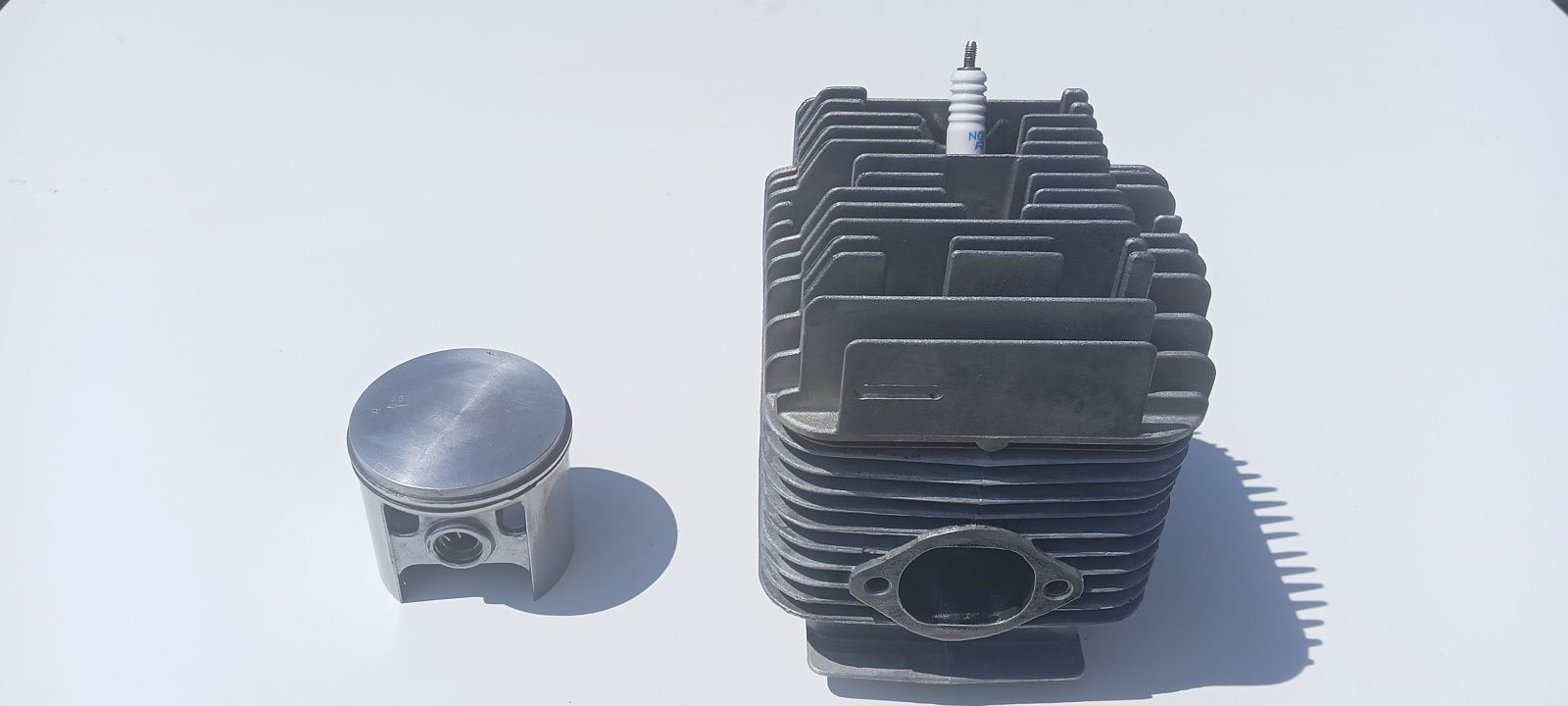 Cylinder z tłokiem do solo 210